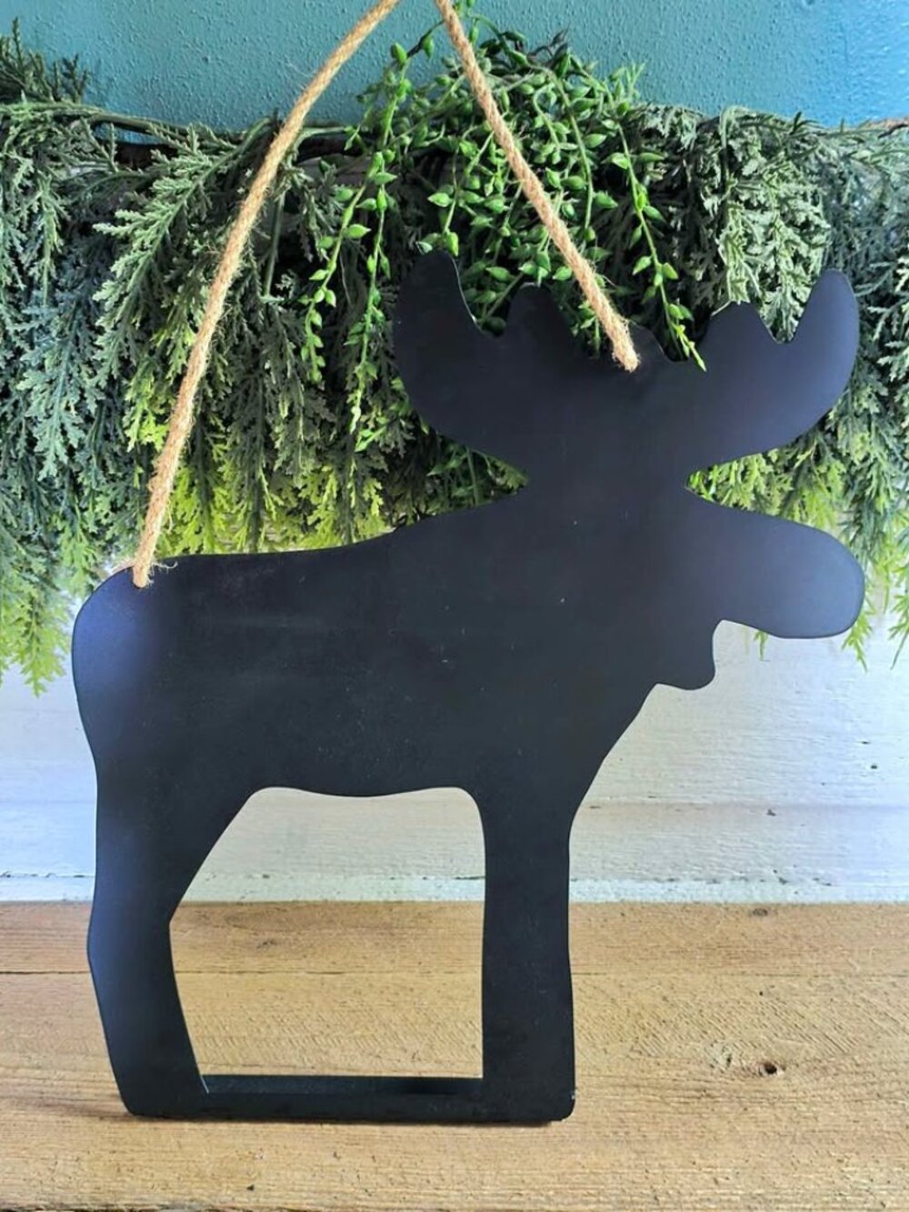 Rustic Black Metal Moose Silhouette Wall Hanging with Rope Cabin Lodge Decor
